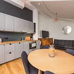 Lighthouse Apartment