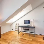 Apartment Lighthouse
