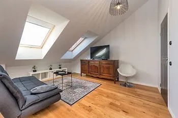 Lighthouse Apartment